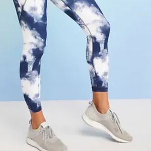 2 pair M active maternity leggings old navy